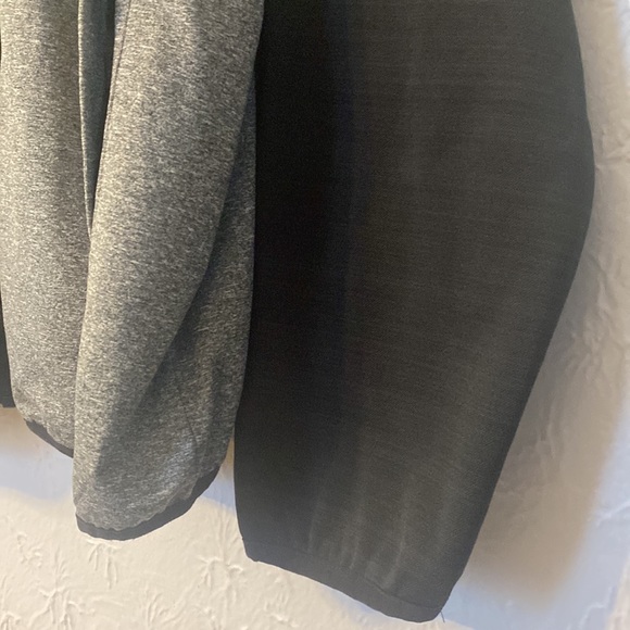 San Francisco Giants Sports by Carl Banks Men’s Black & Orange Full Zip Jacket - Picture 6 of 10